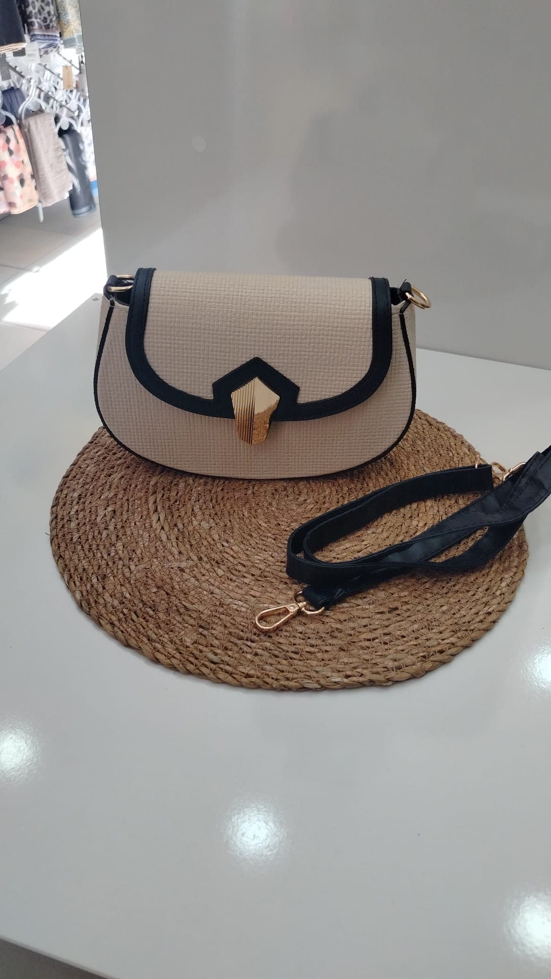 Hasır Görünümlü El Çantası